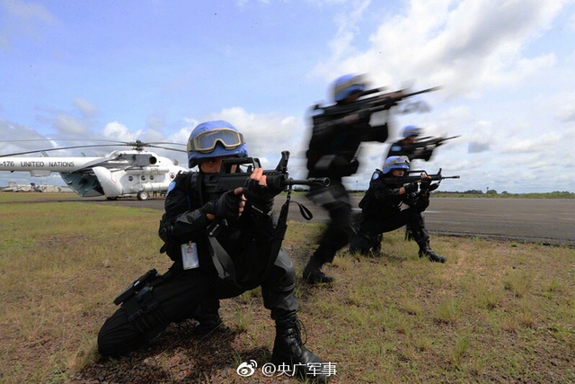 燃动！直击中国维和警察直升机战术联合训练现场