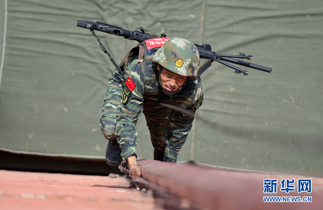 湖北武警百余特战高手比武场上演巅峰对决