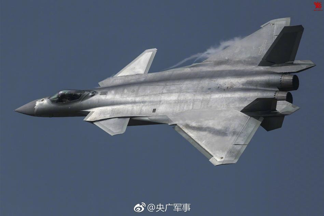 俄专家:歼20是真正五代机 完全是独立研发
