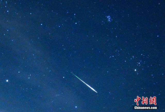 今晚迎极大 扮靓 夜空 英仙座流星雨