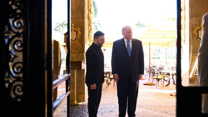 特朗普与泽连斯基在海湖庄园会晤