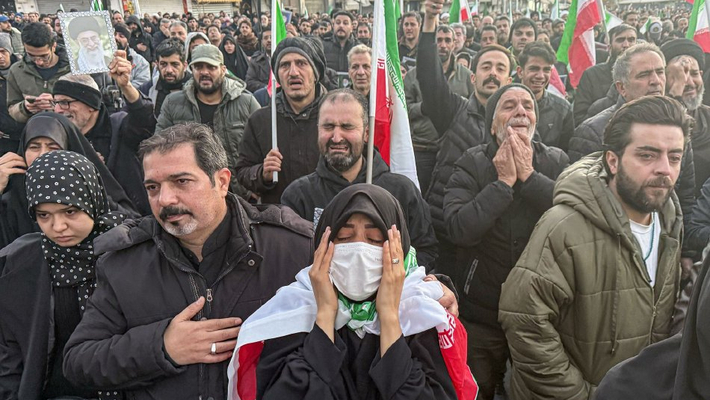 伊朗民众悼念最高领袖哈梅内伊