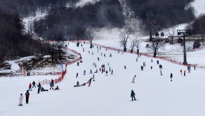 吉林中小学生迎来“冰雪假期”