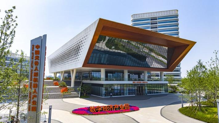 武汉人形机器人创新中心投用