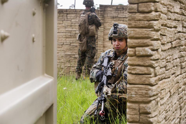 美军陆战队列尊营综合技能训练