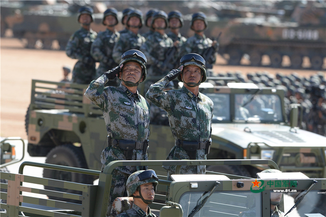 一睹朱日和阅兵将军领队风采