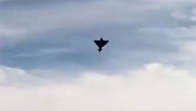 意大利空军台风战机表演时坠毁