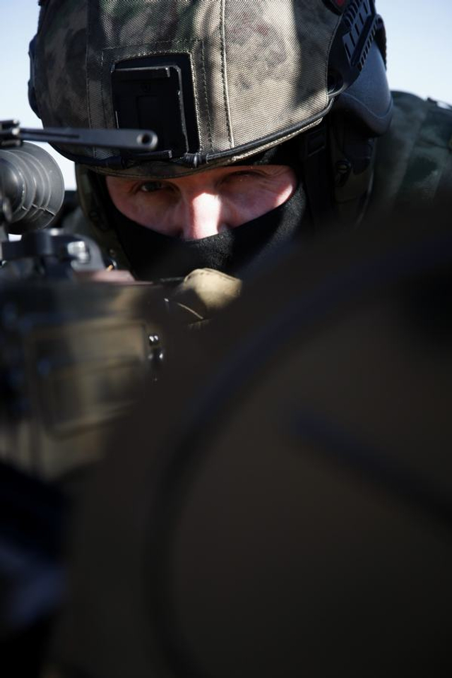 直击中俄合作2017联合反恐演训 俄军玩起中国武器