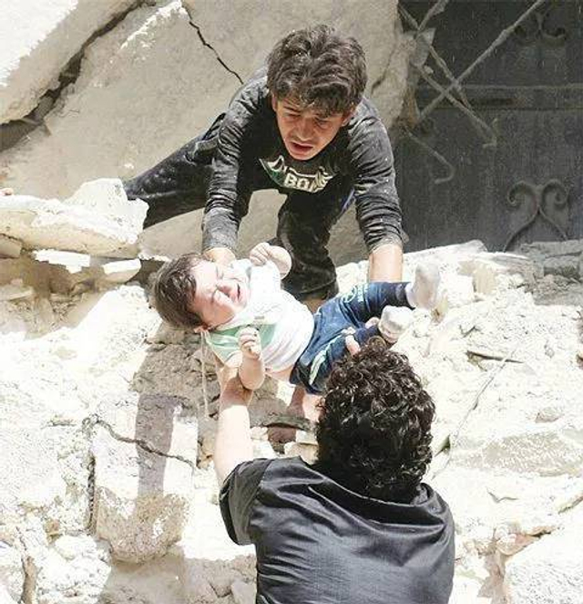 幕后黑手是谁？叙利亚“化武事件”引发的战争打响了