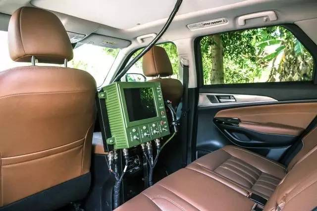 游击队最爱！珠海航展我国产SUV加装重机枪来凑热闹