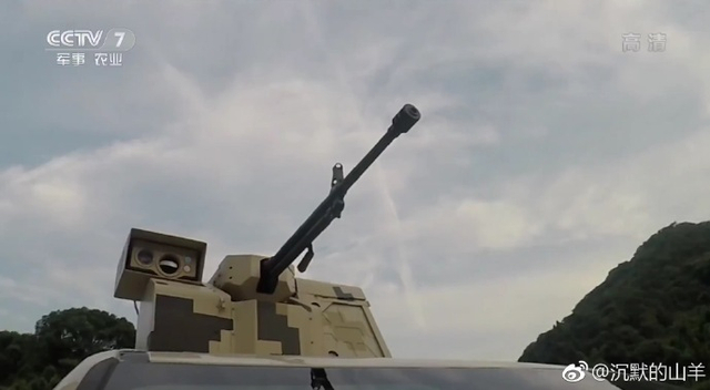 游击队最爱！珠海航展我国产SUV加装重机枪来凑热闹