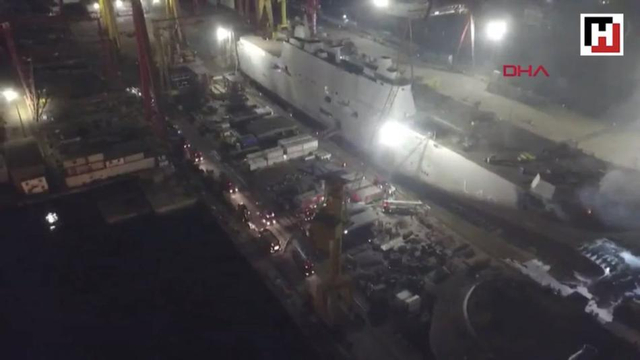 这么抗造？土耳其在建“准航母”火灾后闪电下水