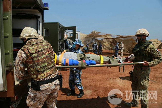 把意大利面端上来!我吉布提保障基地首次与意军联演