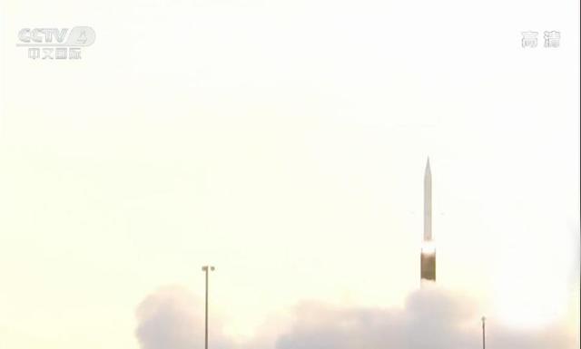 中国乘波体高超音速弹试飞成功
