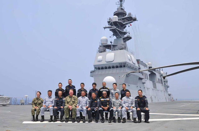 日本很嘚瑟！环太军演各国在日准航母上首次会晤