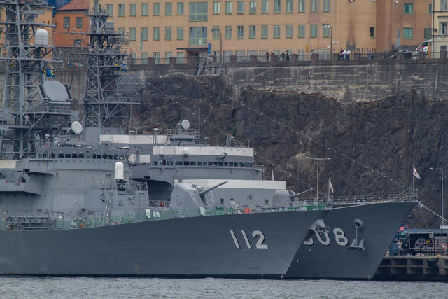 你还敢嘚瑟?日本战败日当天舰队远航北欧炫耀武力