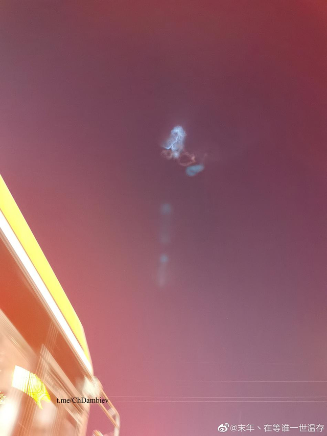 夜空中留下绚丽彩虹!中国陆基中段反导试验成功