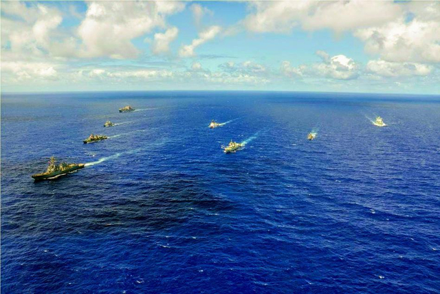 日本很嘚瑟！环太军演各国在日准航母上首次会晤