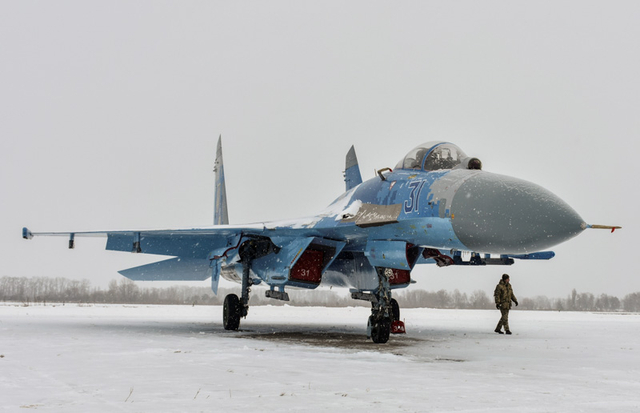 乌克兰接受一批新武器 能和俄罗斯一较高下？