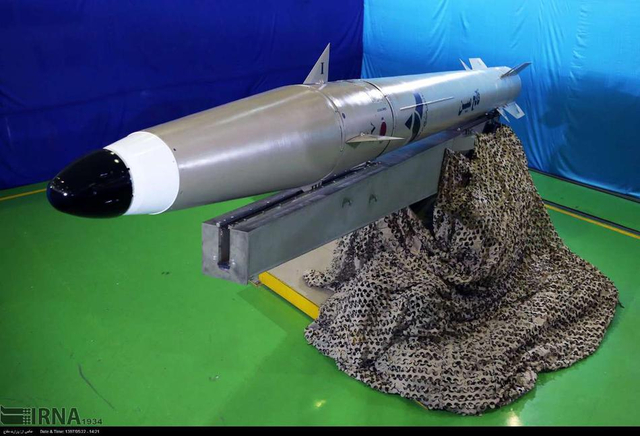 陆海通吃？伊朗展示最新弹道导弹性能数据全保密