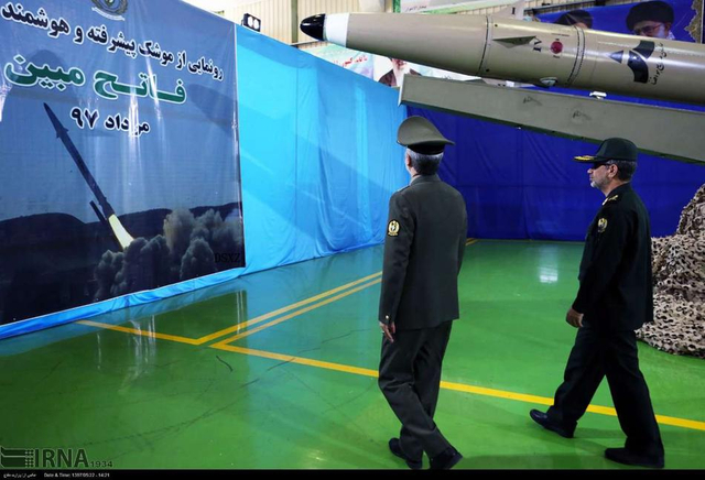 陆海通吃？伊朗展示最新弹道导弹性能数据全保密