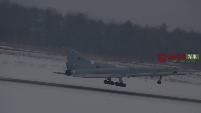 俄最新图22M3M战略轰炸机首飞