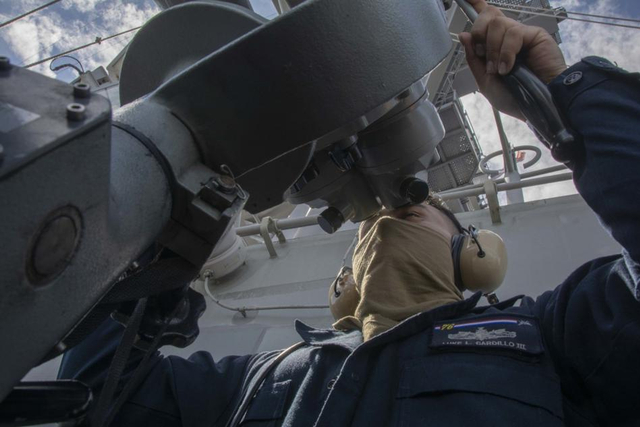 地区稳定破坏者!美国双航母战斗群再闯南海