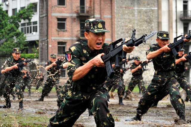 领略强军风范！一组图片真实记录中国军队崭新风貌