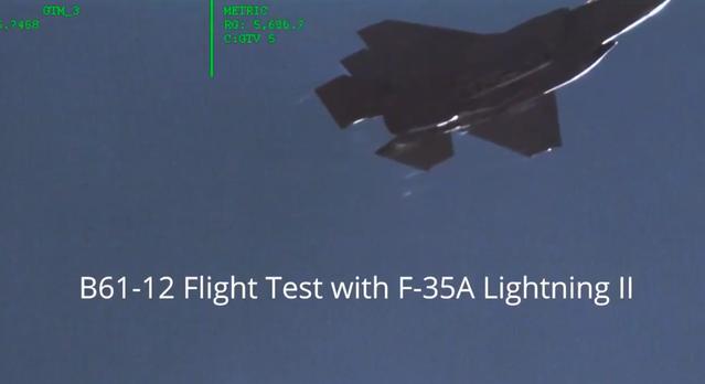 美国公布F35空投B61核弹测试