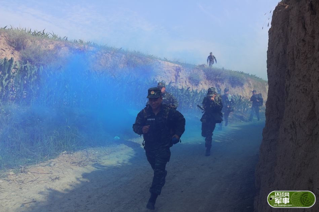 铸就反恐利剑!我95后武警特战参加