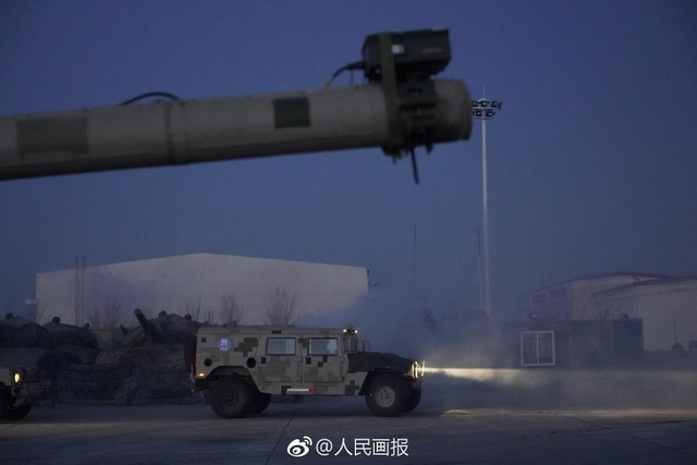 M1坦克变样了！朱日和军演蓝军架势如美军精锐部队