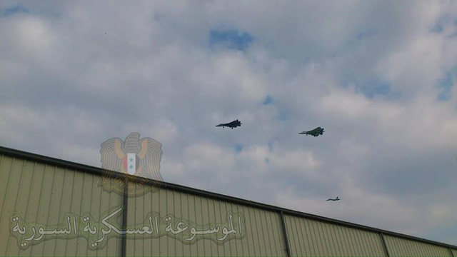 干F22!卫星图片证实俄苏57战机已经抵达叙利亚