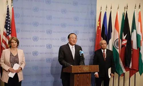 　　5月16日，联合国安理会巴以冲突问题紧急公开会之后，中国、挪威、突尼斯代表会见记者&nbsp; 图：海外网