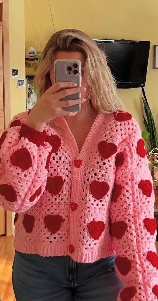 冬天也有季节限定的游乐园“多巴胺”穿搭？ - 爱买网