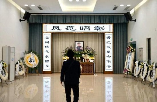 图为梁小龙先生追悼会公众追思区 孔东亮摄