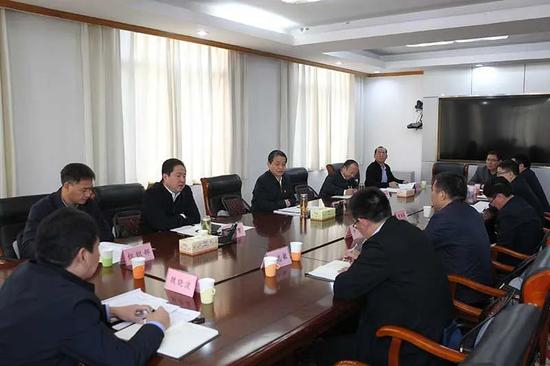 ▲11月12日，示范区党工委书记、市委书记张战伟调研示范区管委会办公室党组工作。