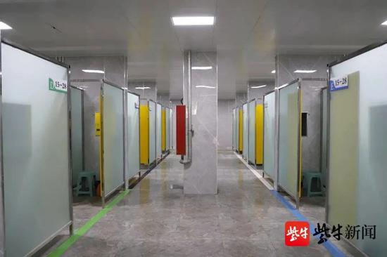 河北师范大学“超级澡堂”