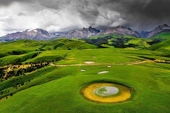 格聂之眼。@华夏风物图