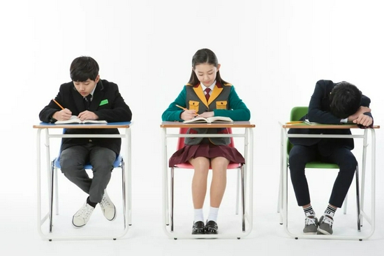  升学率趋势之下，最后受影响的，无异于是学生们。/图虫创意