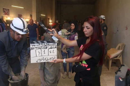 ▲ 无数证据显示，当年美国作为对叙利亚实施军事打击借口的所谓“化学武器袭击”，实际上是“白头盔”在叙利亚杜马镇一场自导自演的大戏。