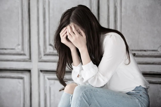 杀猪盘最后给人剩下的不过是张假支票，和精神世界的崩塌