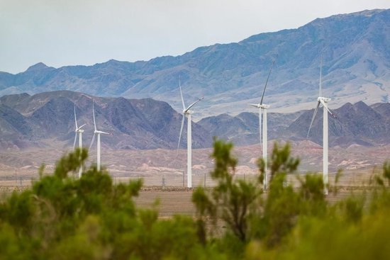  △谢列克风电项目是中哈高质量共建“一带一路”的标志性项目。