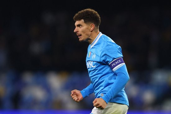 那不勒斯队长迪洛伦佐：过去6个月我一直带伤坚持比赛，希望在手术后尽快康复