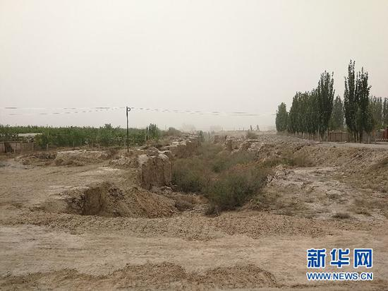 柯柯牙原始地貌。新华社记者江宥林 摄