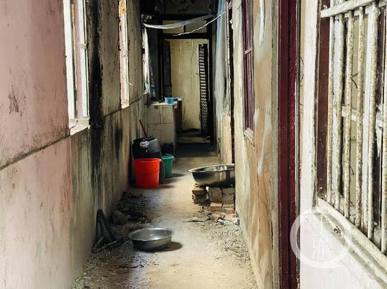 　　▲12月19日，安徽合肥，法子英和劳荣枝当年租住的房子如今已无人居住，即将拆迁。摄影/上游新闻记者 时婷婷