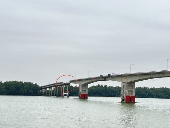 沥心沙大桥，事发现场。图/九派新闻 徐鸣