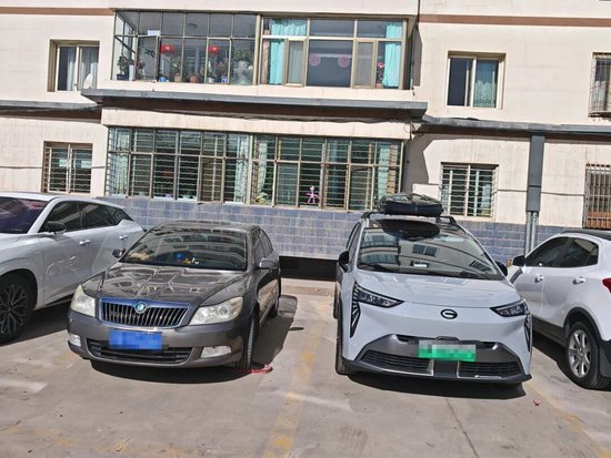  沿途见到不少绿牌电车 受访者供图