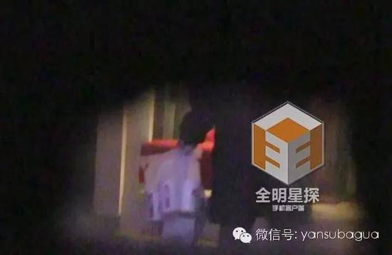 居然还拍了剩菜的图？