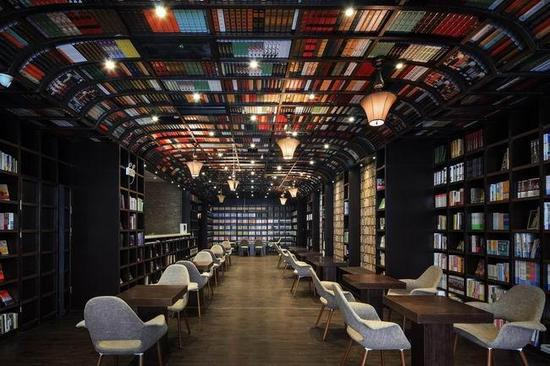 上海钟书阁书店。