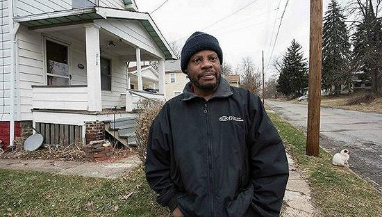 安东尼表示：“大选与我们无关。” 图片来源：Chris Arnade